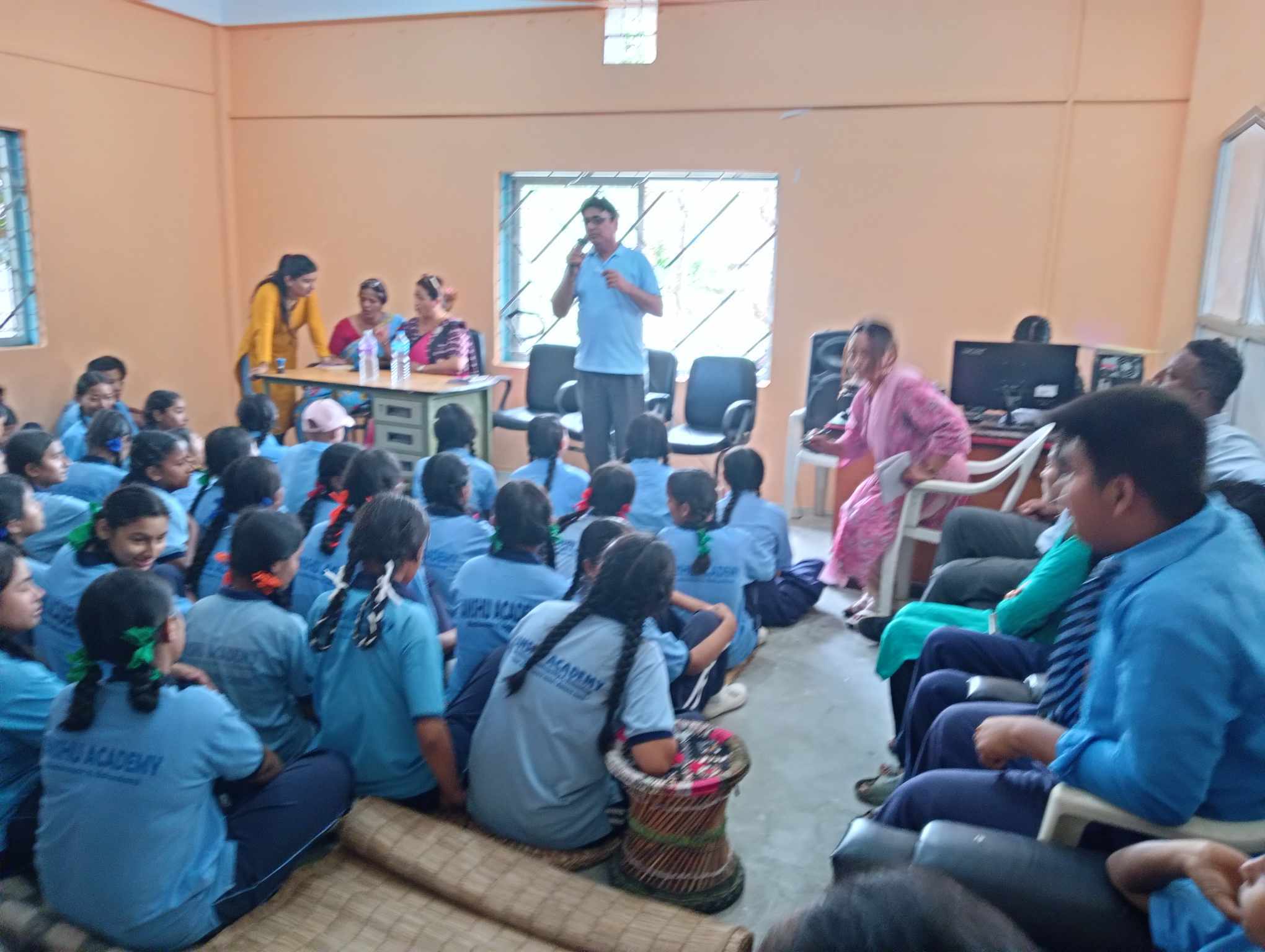 बाहुनडाँगीमा आत्महत्यासम्बन्धी सचेतना कार्यक्रम सम्पन्न